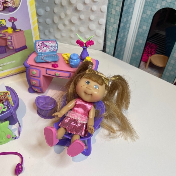 Cabbage Patch Kids 🥬👧 Lil’ Sprouts Best Friends Sleepover play set - Picture 6 of 16